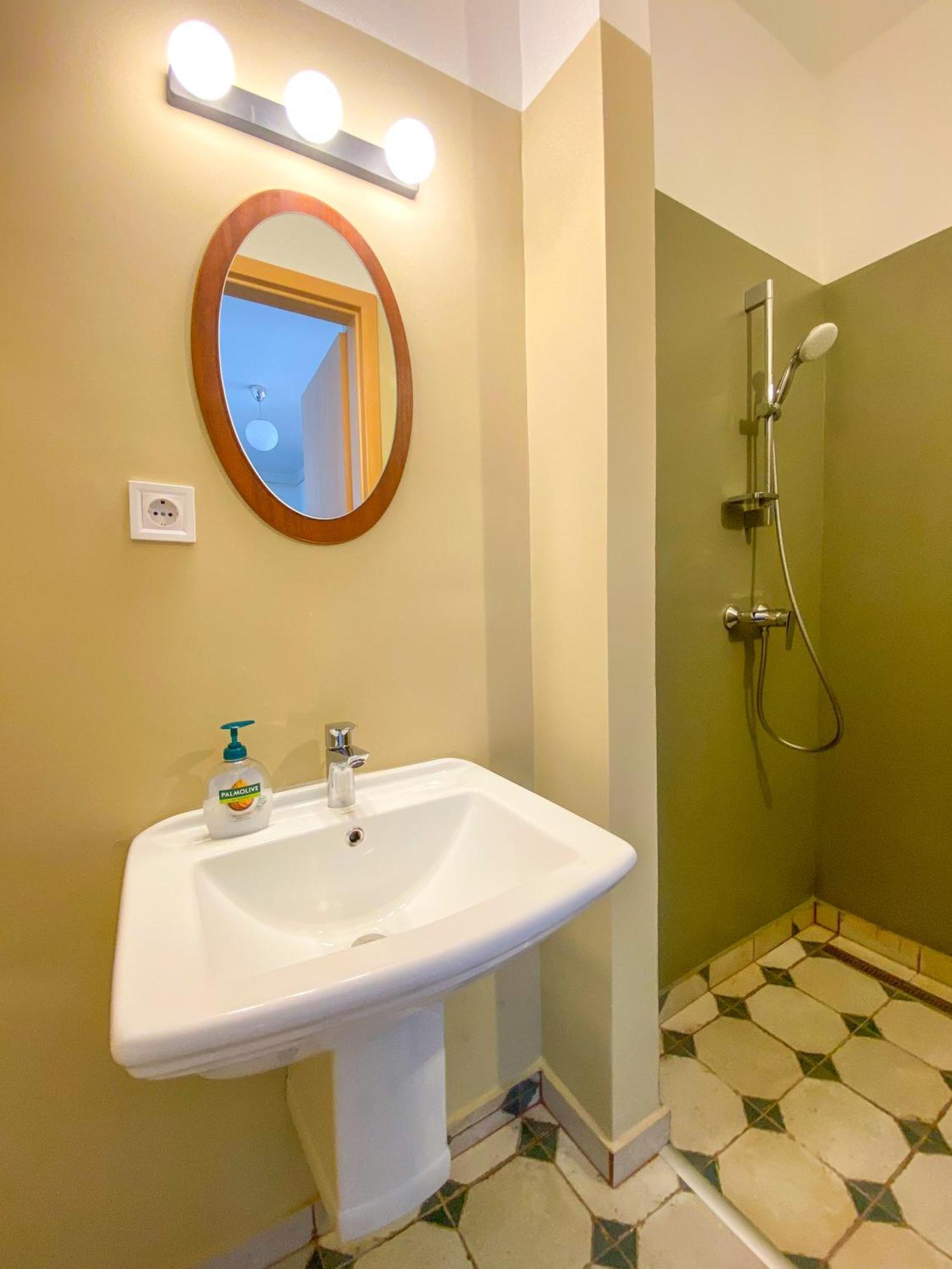 Spacious 2 Story Loft W Balcony Near Opera, Andrassy Budapest Eksteriør billede