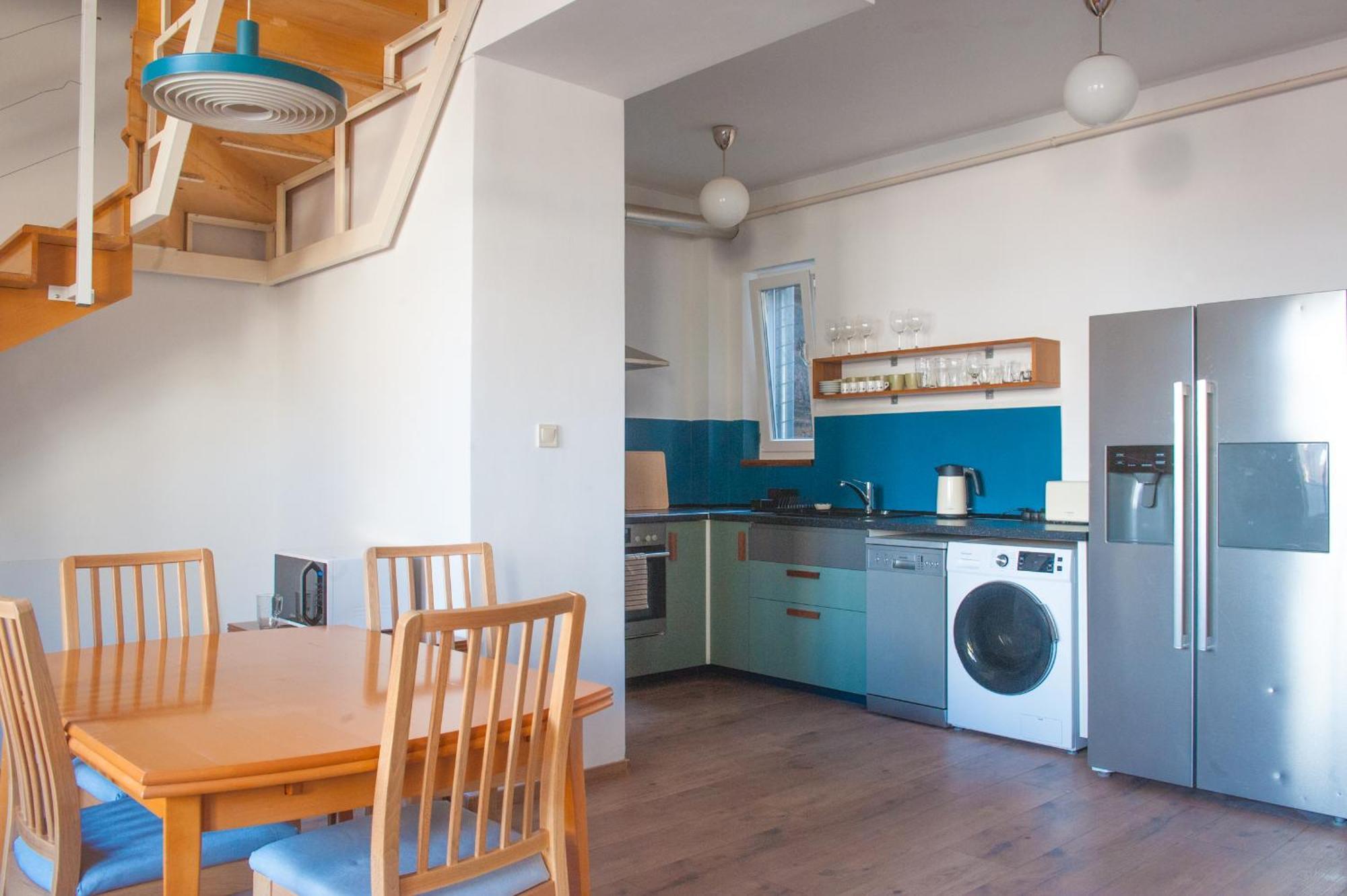 Spacious 2 Story Loft W Balcony Near Opera, Andrassy Budapest Eksteriør billede